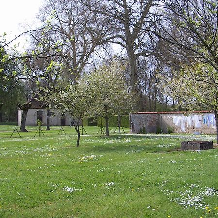 Le Chateau De Bressey & Son Orangerie Екстер'єр фото